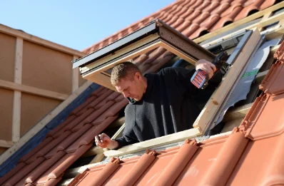 Pose de fenêtres de toit Velux à Hamelincourt